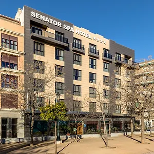 4* Hotel Senator