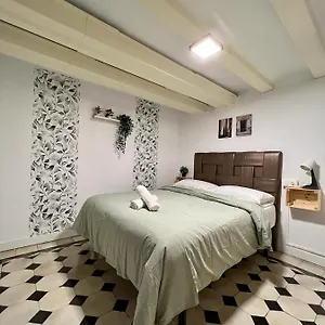 Sleep In Gothic Bcn , Barcelona Spain
