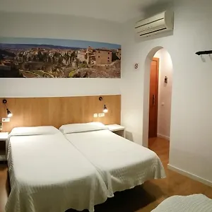 hostal-restaurante-cornella.topbarcelonahotels.com/